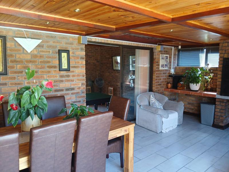 4 Bedroom Property for Sale in Rustdal Western Cape